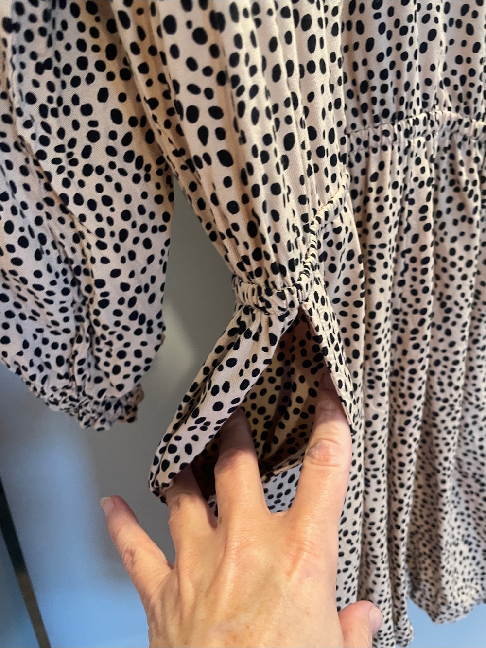 Beach Cold Romper Women's Long Sleeve Polka Dot shorts - Beige/Black size L - Picture 3 of 8